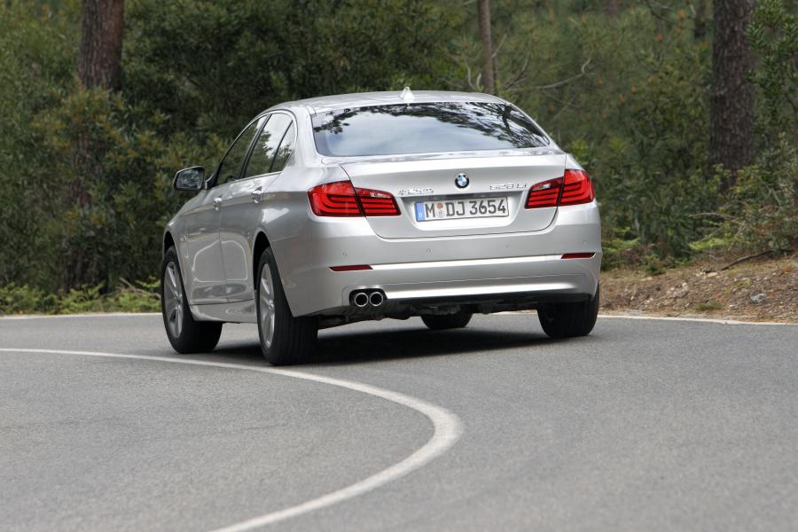  BMW 5-Series Long-Wheelbase 2010 года  (CN) (фото 66 из 77)
